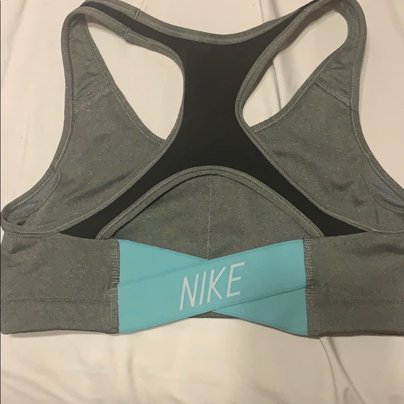 Barley worn - Picture 2 of 2